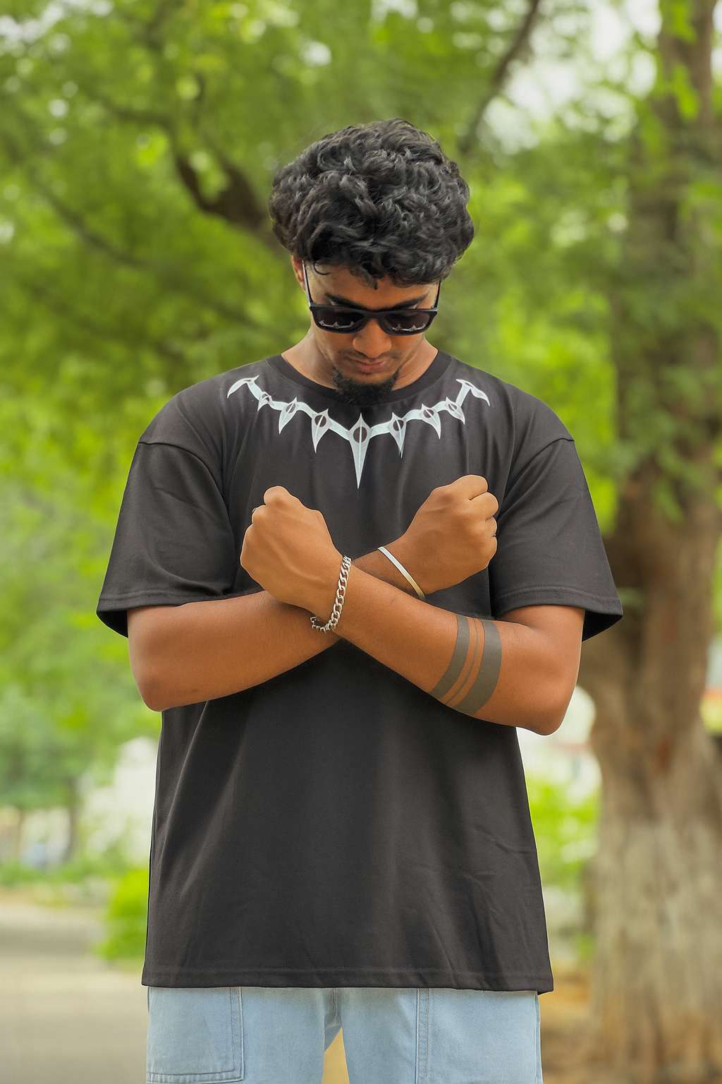 Black Panther Oversized T-Shirt – Wakanda Inspired Graphic Tee