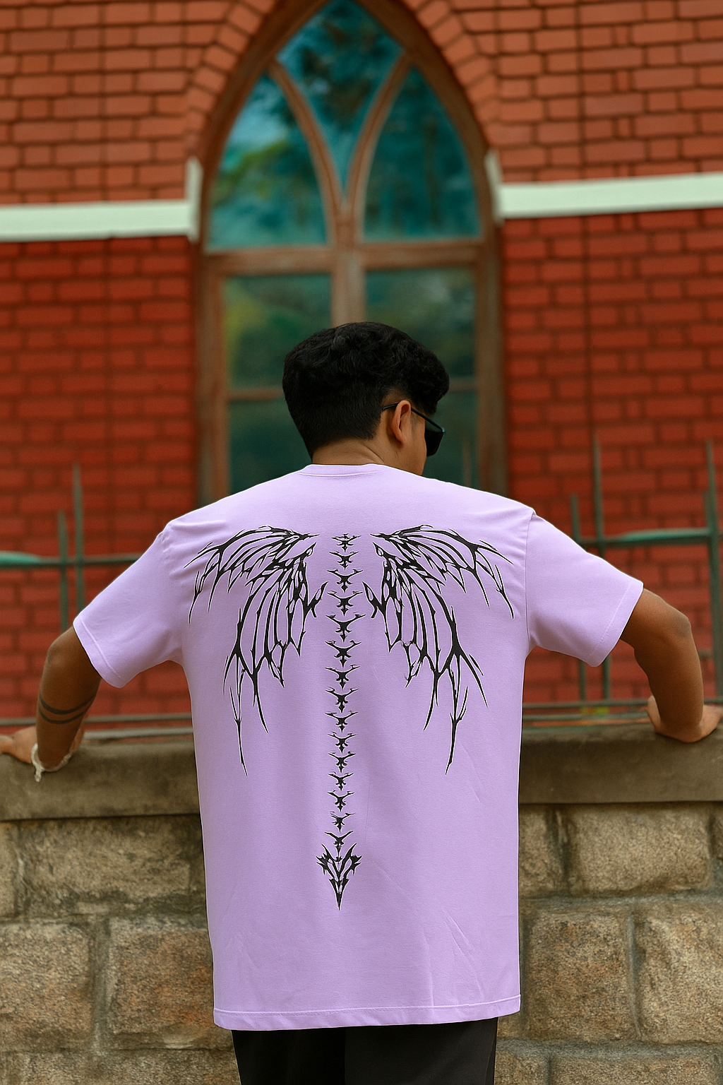 Bone Shadow Oversized T-Shirt – Gothic Streetwear Graphic Tee