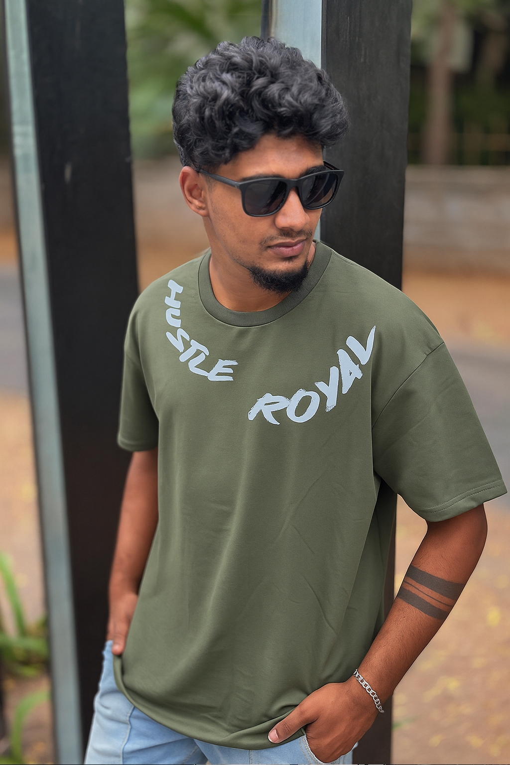 Olive Green Oversized T-Shirt – Hustle Royal Streetwear Edition