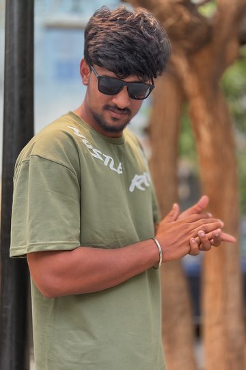 Olive Green Oversized T-Shirt – Hustle Royal Streetwear Edition