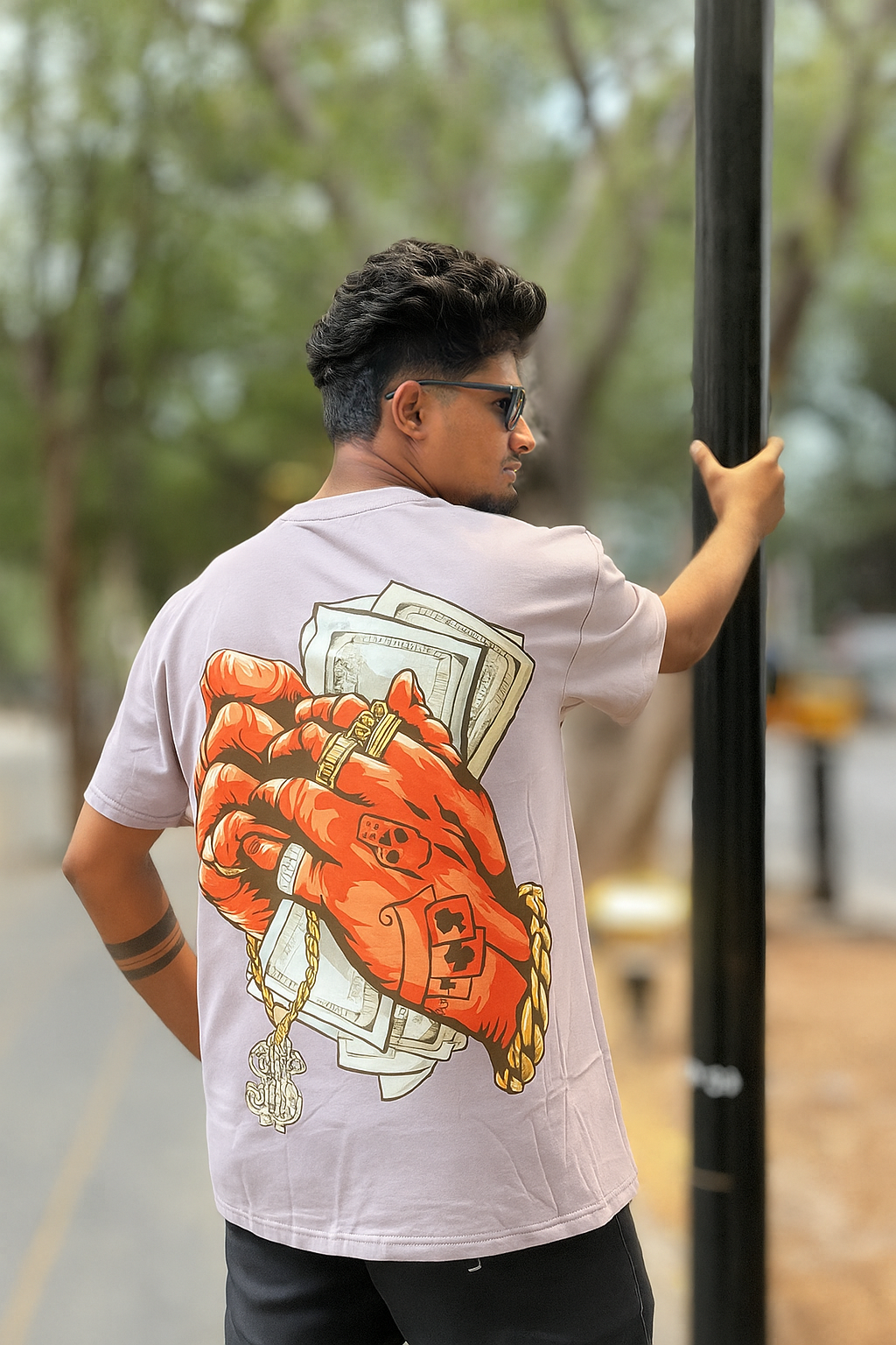 Humble Hustle Oversized T-Shirt – Money Grip Streetwear Graphic Tee